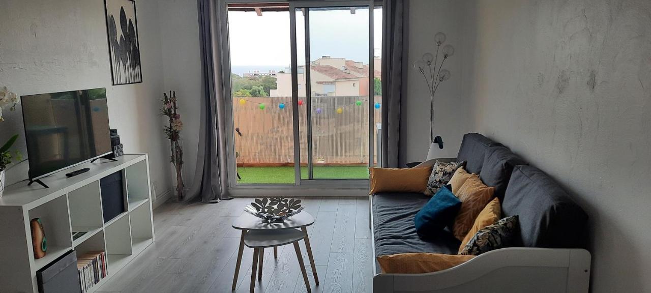 Superbe Appartement Avec Balcon Vue Mer ! Carqueiranne Exterior foto